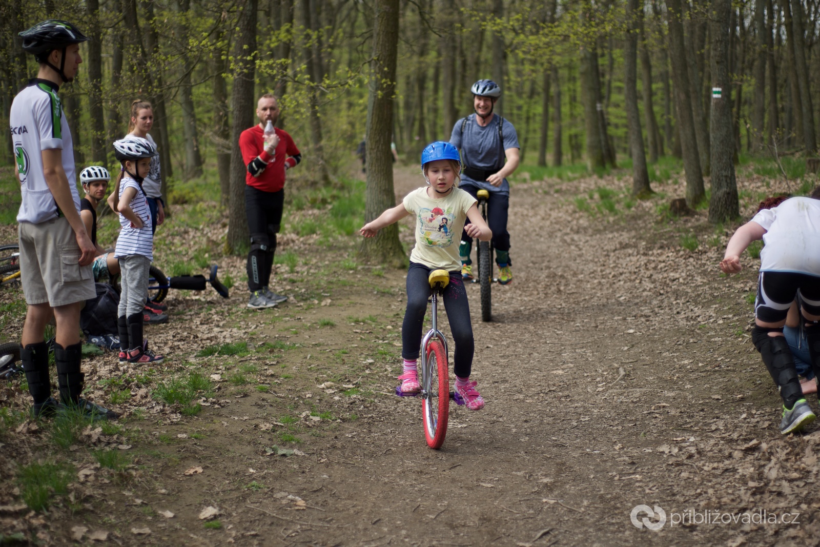 Try One Weekend – jaro 2016