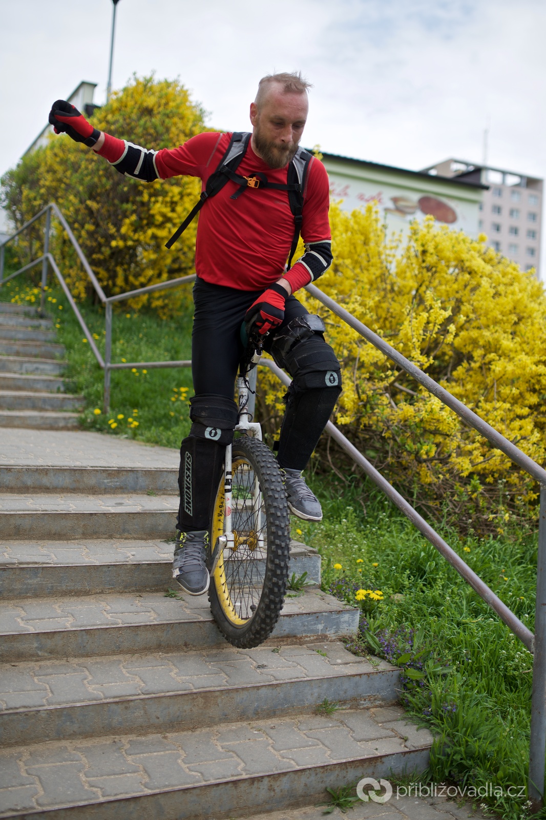 Try One Weekend – jaro 2016