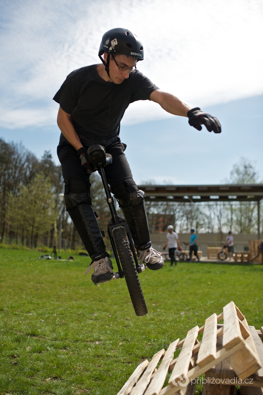 Try One Weekend – jaro 2016
