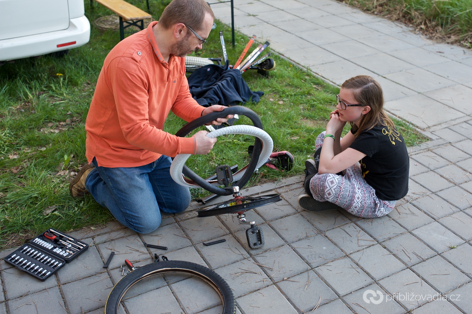 Try One Weekend – jaro 2016