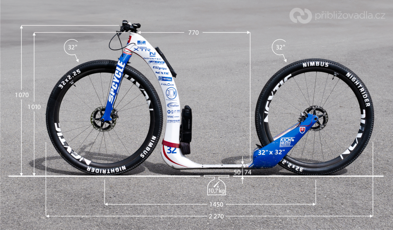 Bestie 32 – rozměry a hmotnost | * – hmotnost je uvedená včetně všech těch serepetiček, na koloběžce navěšených