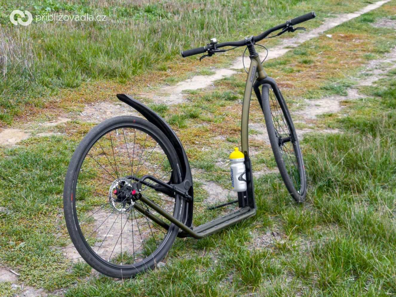 Zadní blatníkový set Kostka Fender Shock 2810 (Trip) na koloběžce Kostka Trip Pro Carbon (G7)