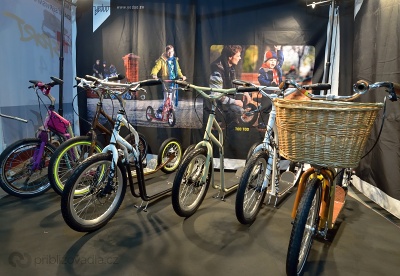 Koloběžky a skládací kola na veletrhu For Bikes 2013